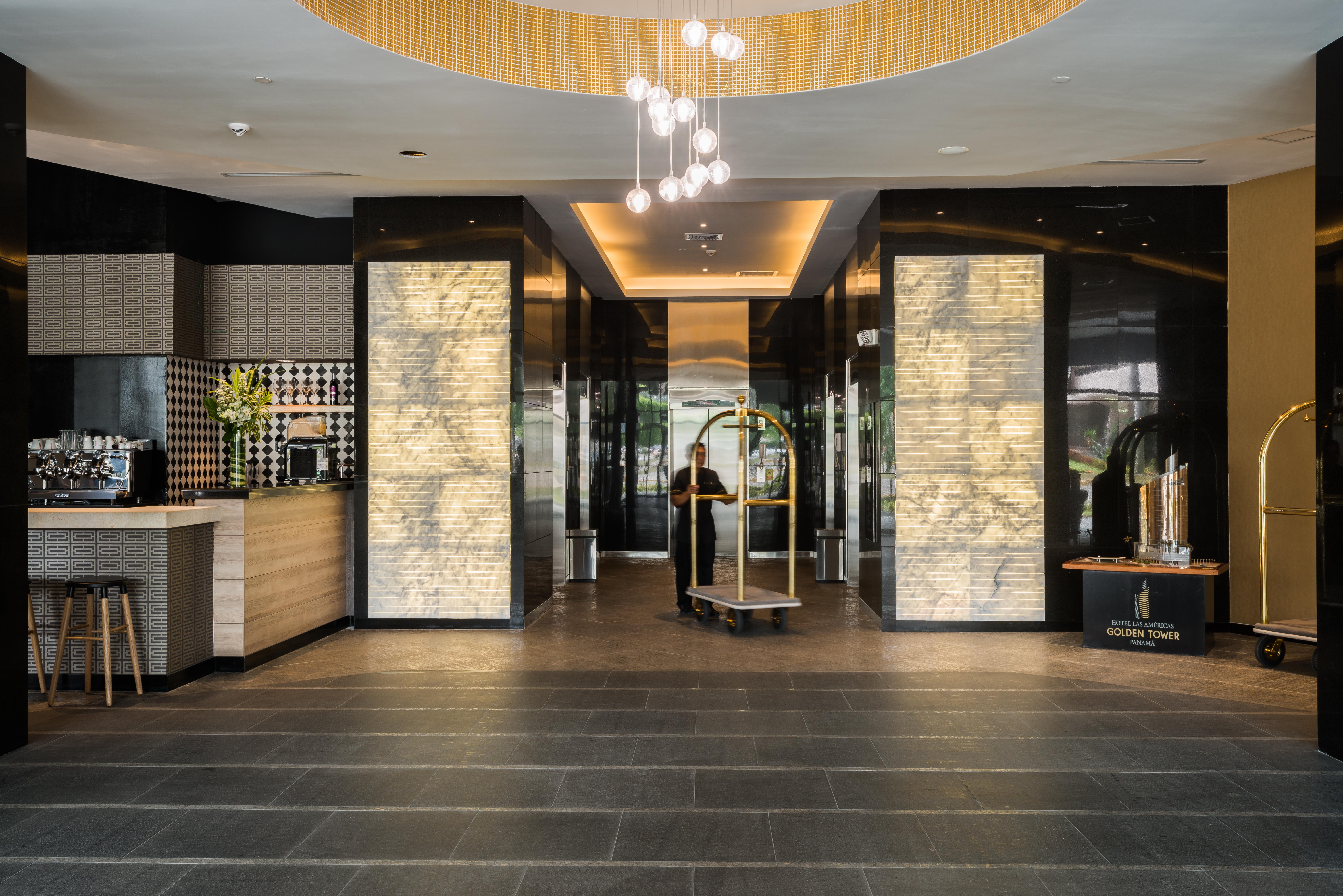 Hotel Las Americas Golden Tower Panama Exterior foto Lobby
